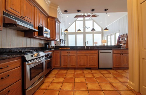 Edisto Island House | Luxury 5BR Oceanview ~ Chiltren By the Sea