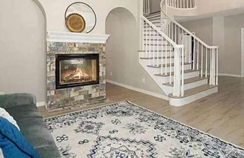 Monument House | Luxury 5BR Pet Friendly Home on 5 acres w/ Hot Tub