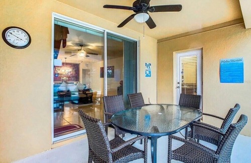 Calabria House | Luxury 5BR Waterfront Retreat w/Pool, Hot Tub & Game Room Near Disney