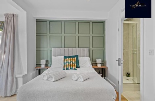 Reading House | Luxury 6 bed 6 En-suite - Free Parking Reading