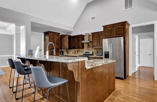 Fayetteville House | Luxury 6 bedroom pool, jacuzzi, theater room, game room