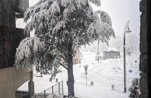 Saint-Etienne-de-Tinee Apartment | Luxury 6-bed apartment in Vermont Auron. Facing the lifts.