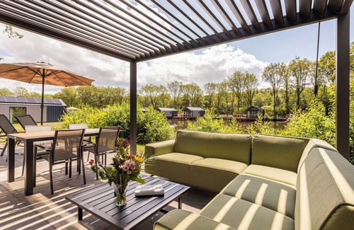 Sellingen House | Luxury 6-person bungalow in the holiday park Landal Landgoed Bourtange