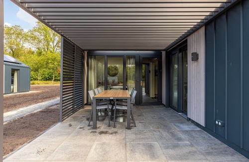 Sellingen House | Luxury 6-person bungalow in the holiday park Landal Landgoed Bourtange