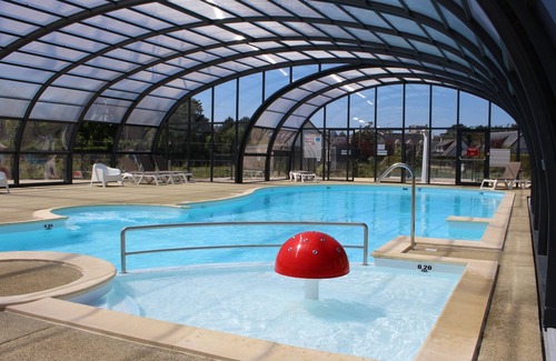 Jullouville-les-Pins House | Luxury 6-Person Mobile Home, 200m from Beach, with Pool, Fitness Room, and WiFi