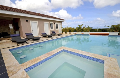 Sosua Villa | Luxury 6BD villa with ocean views, gigantic pool and jacuzzi
