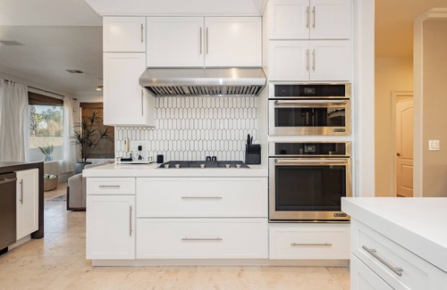 Enterprise House | Luxury 6BR/4BA Resort-Style Retreat – Mins to Strip & Airport!