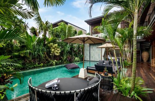 Berawa Villa | Luxury 6br Canggu 400m To Finns Beach