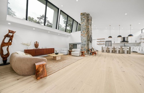 West Orange House | Luxury 6BR Contemporary Retreat with Pool, Gym & Dual Balconies – Near NYC