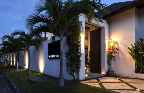 Drupadi Villa | Luxury,6BR Family Villa w/Bunk in Central Seminyak