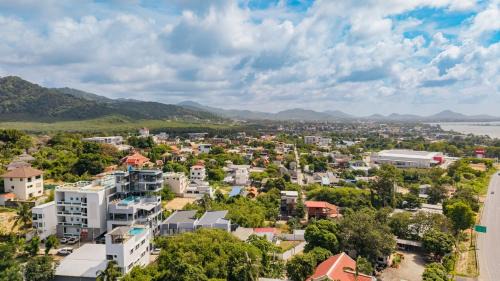 Ban Saiyuan Villa | Luxury 6BR Seaview Statement Villa - Villa Legend