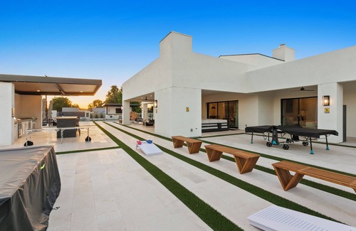 Central Scottsdale House | Luxury 6BR Villa w/Pickleball Court & Heated Spa!