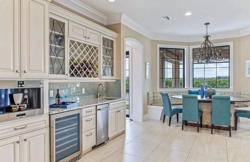 Biggar House | Luxury 7BR Waterfront in Fort Myers, Sleeps 14+, Near Sanibel