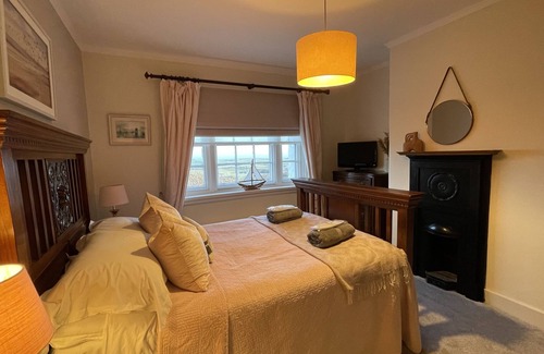 Holyhead House | Luxury 8 bedroom coastal house with sea views