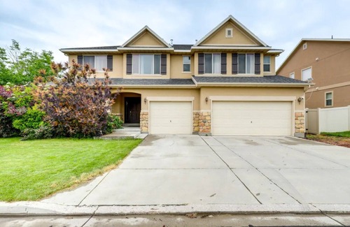 Lehi House | Luxury 8-bedroom house in Silicon Slopes- Ski-Chewfaster
