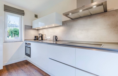 Froidchapelle House | Luxury 8-person bungalow in the holiday park Landal Village l'Eau d'Heure