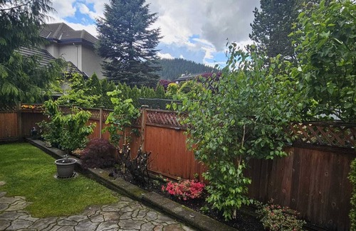 Westwood Plateau House | Luxury accommodation in Metro Vancouver- Cozy home on Westwood Plateau/Coquitlam