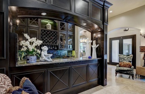 Norman House | Luxury Accommodations in one of Normans Premier Estates Great for Family's/ pets