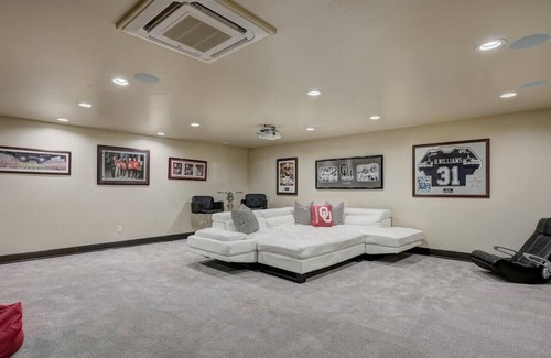 Norman House | Luxury Accommodations in one of Normans Premier Estates Great for Family's/ pets