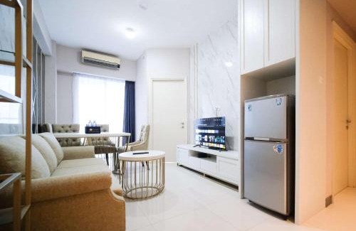 Surabaya Apartment | Luxury and Clean 2BR at Benson Supermall Mansion Apartment By Travelio