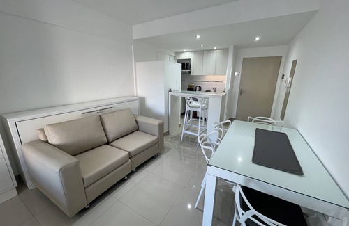 Buenos Aires Central Business District Apartment | Luxury and Comfort in San Telmo with Pool and Balcony