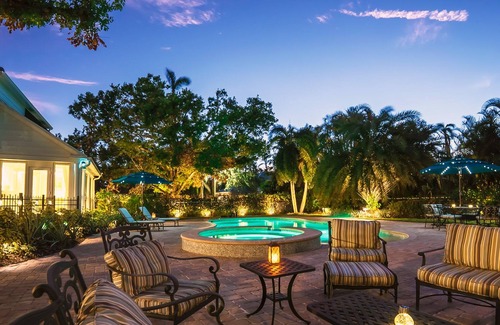 Fort Myers Villa | Luxury and Magical 4bd Villa w/ Pool and Spa! Min 30 Days