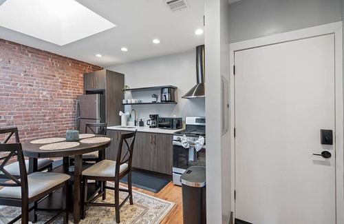 The Heights Apartment | Luxury and Modern Stay Near Hoboken+Skyline Patio