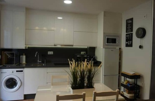 Los Canos de Meca House | Luxury and Relax at 50m beach. AC+Garage+Garden Pool