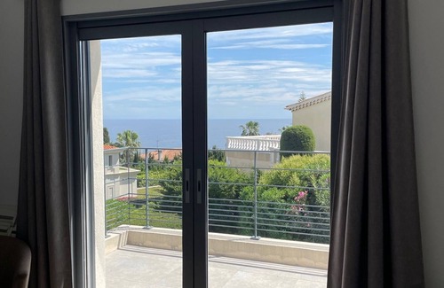 Golfe Juan Villa | Luxury and Serenity on the Côte d'Azur: Villa de Rêve in Golfe-Juan