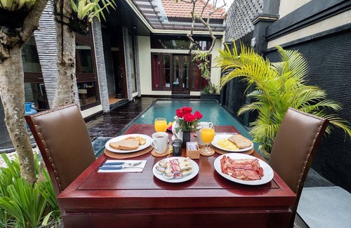 Kerobokan Villa | Luxury and unique balinese villa style