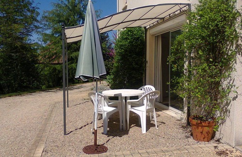 Cenac-et-Saint-Julien Apartment | Luxury apartment in Dordogne's Golden Triangle ; sleeps up to 4