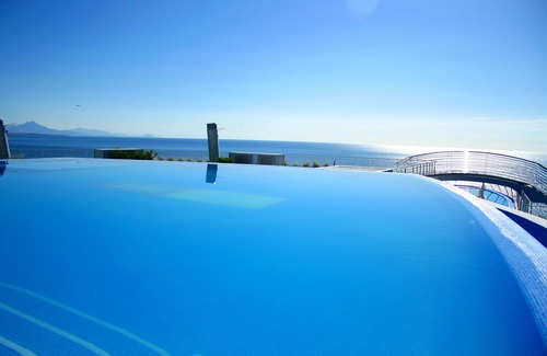 Els Arenals del Sol Apartment | Luxury apartment Infinity view sunrise