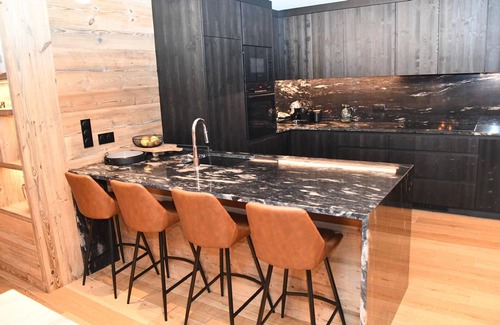 Montalbert Apartment | Luxury Apartment 170m², 5 Bedrooms, Ski Nearby, Parking, Wifi