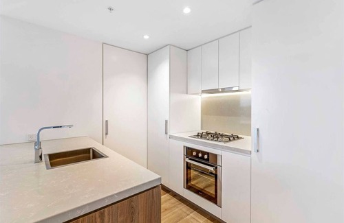 Fortitude Valley Apartment | Luxury Apartments w Rooftop Pool CBD