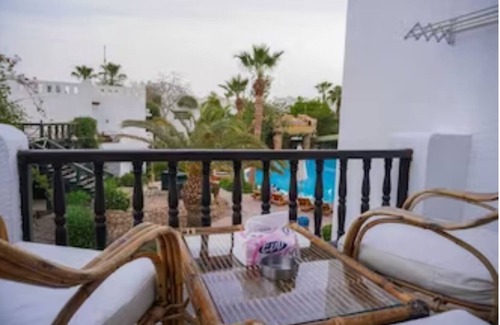 El Hadaba Apartment | Luxury apartment with pool view