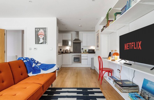 Canning Town Apartment | Luxury Apartment - 5 Mins to Canary Wharf & Excel