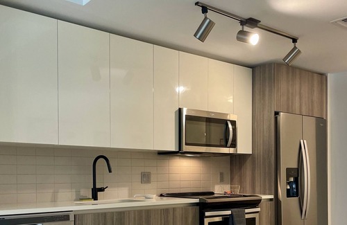 Edgewater Apartment | Luxury Apartment at Midtown Miami-Spacious and fully equipped-excellent location