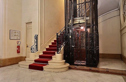 Gaillon Apartment | Luxury Apartment Heart of Paris (Bail Mobilité ONLY)