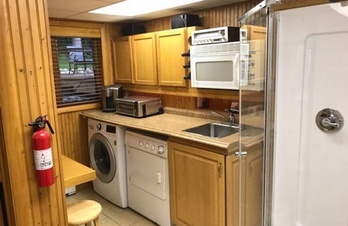 Acme Apartment | Luxury Apartment in Private Home. Private Entrance. Close to Horse Show, Beaches