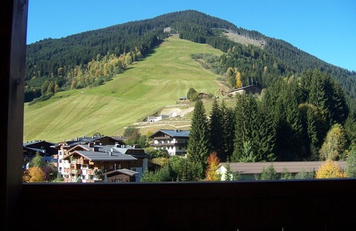 Vorderglemm Apartment | Luxury apartment Iglsberg in Saalbach for eight people.