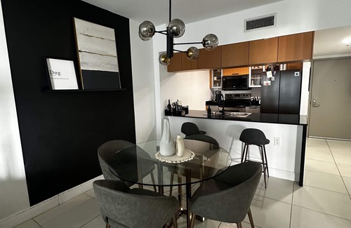 Edgewater Apartment | Luxury apartment in Edgewater Miami with WiFi, fitness room waterfront