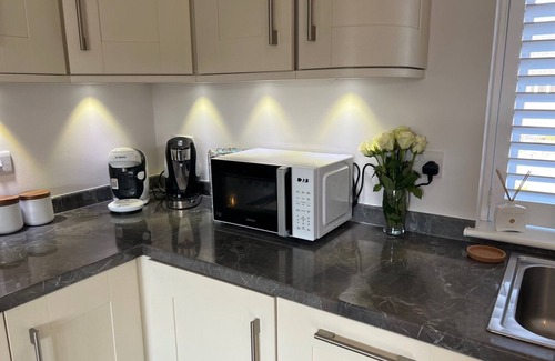 Lichfield House | Luxury apartment in central Lichfield. Free parking. Sleeps from 1 to 6 people