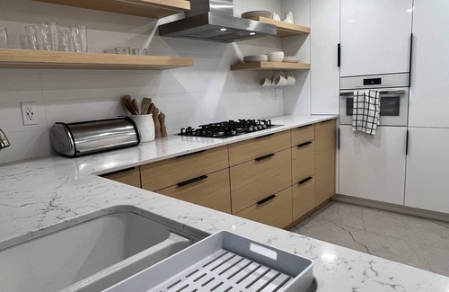 West Side Apartment | Luxury apartment - Large Deck