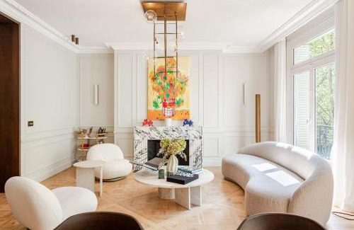 Chierry Bed & Breakfast | Luxury apartment next to Eiffel Tower in the center of - Paris