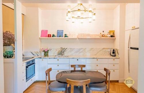 Grange aux Belles Apartment | Luxury apartment on Canal Saint Martin