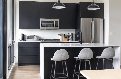 Ranch Triangle Apartment | Luxury Apartment Private Terrace