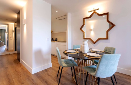 Triana Apartment | Luxury apartment Torre del Oro view. Betis XIV