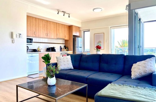 Subiaco Apartment | Luxury Apartment with Private Balcony & Parking in Perth CBD.