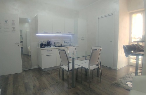 Quartiere XIII Aurelio Apartment | Luxury Apartment with Balcony and View on St. Peter's Basilica - Free Parking!