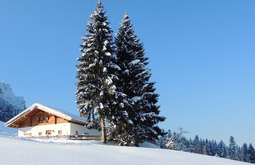 Oberaudorf Apartment | Luxury apartment with indoor pool, sun terrace and upscale furnishings